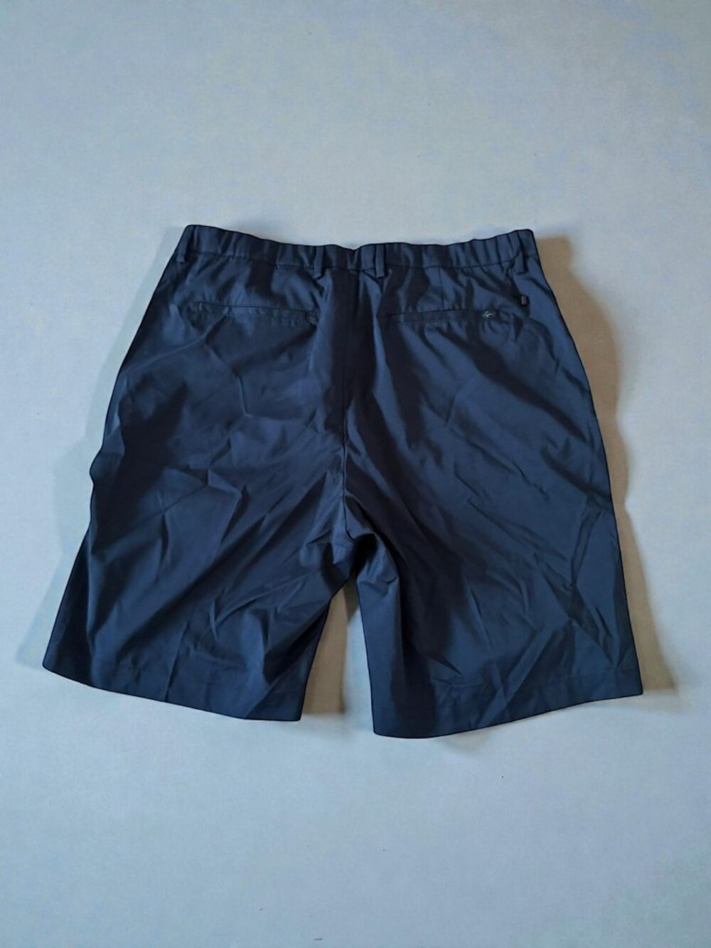 GREG NORMAN Men's navy Blue Shorts Size 38